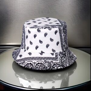 A Handkerchief Print bucket hat/ fisherman‘s Hat💯Cotton